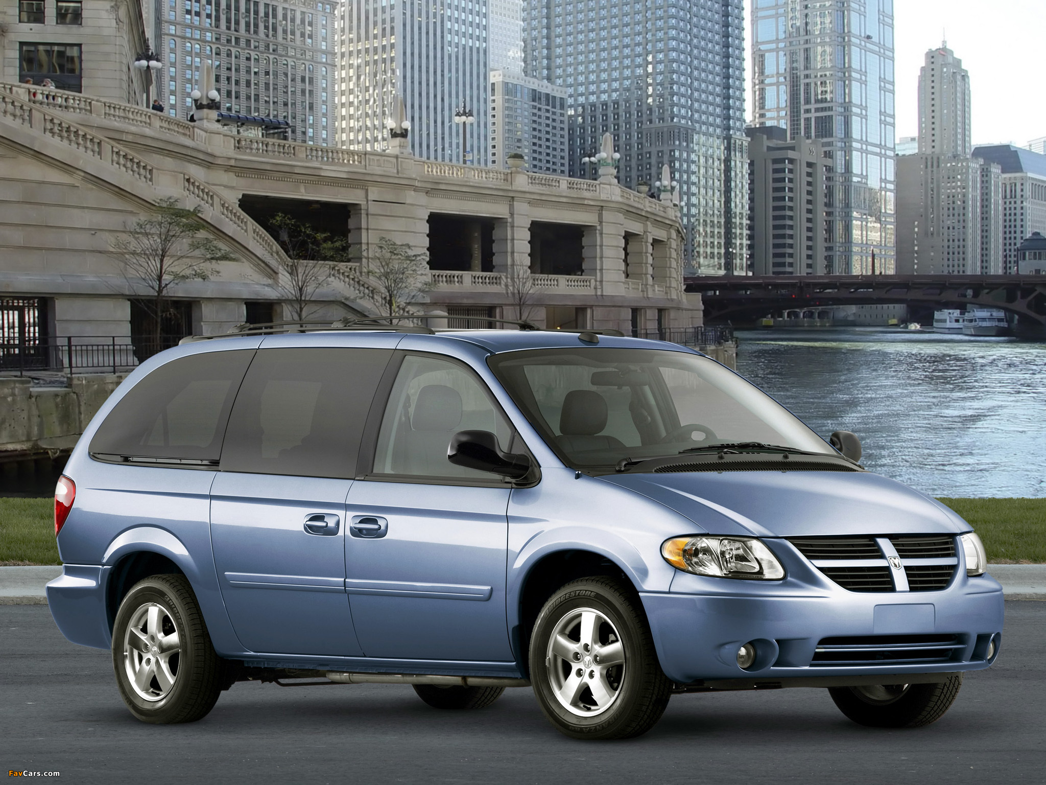 ���� Dodge Caravan